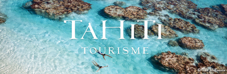 Tahiti Tourisme swimmers clear water